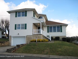 716 Crystal St, Peckville, PA 18452