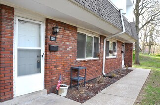 1055 Lafayette Ct Unit 8C, Collinsville, IL 62234
