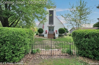 6624 Jefferson Rd, North Branch, MI 48461