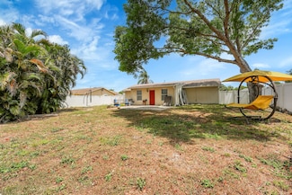 1742 SW Hampshire Ln, Port Saint Lucie, FL 34953