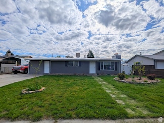 3235 S Meadowlark Dr, West Valley City, UT 84119