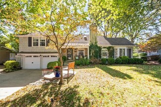 4317 W 64th St, Prairie Village, KS 66208
