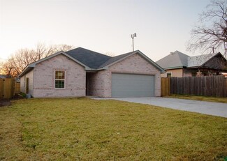 3123 N Houston St, Fort Worth, TX 76106