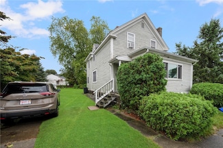 25 Read St, Riverside, RI 02915