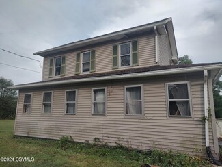 371 Pond Hill Mountain Rd, Wapwallopen, PA 18660