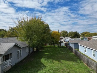 1402 Dreiss St, Fort Worth, TX 76104