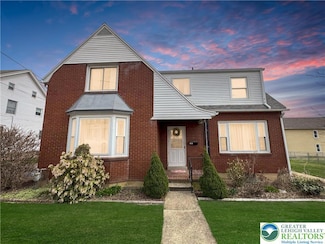 131 N 3rd St, Lehighton, PA 18235