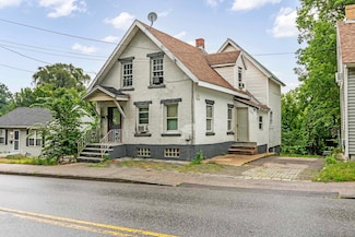 389 Front St, Manchester, NH 03102