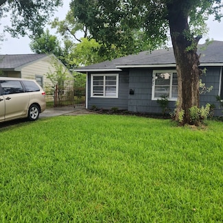 3627 Zephyr St, Houston, TX 77021