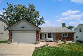 10229 Gillette St, Lenexa, KS 66215