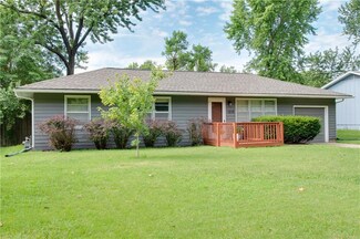 1015 W 22nd St, Lawrence, KS 66046