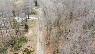 6148 Harding St, Lake Michigan Beach, MI 49038