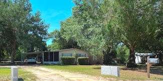 140 Yancy Cir, Satsuma, FL 32189