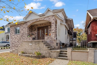 386 Page Ave, Staten Island, NY 10307