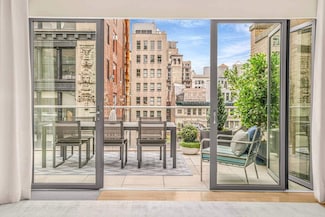 21 W 20th St Unit 1, New York, NY 10011