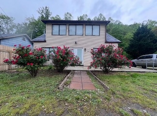 17300 E Big Creek Rd, Sidney, KY 41564