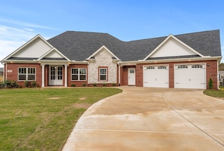 56 Old Quick Rd, Fayetteville, TN 37334