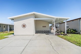 3110 Moss Hill St, Zephyrhills, FL 33543