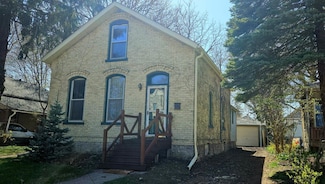 1516 Lincoln St, Racine, WI 53402
