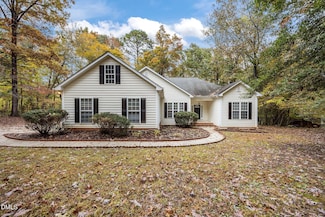 6215 Hilbert Ridge Dr, Holly Springs, NC 27540