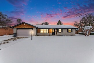 1403 S Manor Dr, Saint Joseph, MI 49085