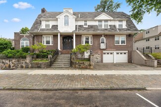 911 Avenue C Unit 913, Bayonne, NJ 07002