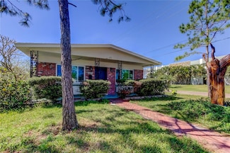 9346 2nd St N, Saint Petersburg, FL 33702