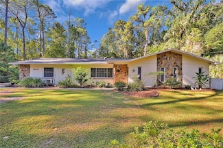 3404 S Michigan Blvd, Homosassa, FL 34448