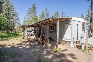 3284 Viewridge Ln, Valley, WA 99181