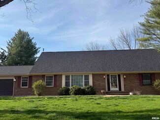 315 Oakview Dr, Aledo, IL 61231