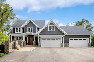 1124 Blackhawk Ave, McHenry, IL 60051