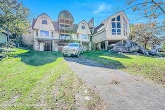 837 N Laurel St, Hazleton, PA 18201