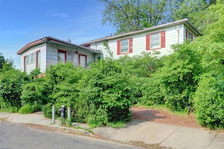 146-30 176th St, Jamaica, NY 11434