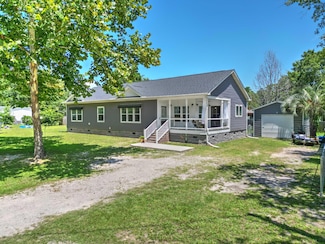 164 Albacore Rd, Bonneau, SC 29431
