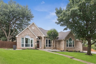 8559 Twisted Oaks Ct, North Richland Hills, TX 76182
