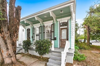 4138 Constance St, New Orleans, LA 70115