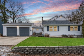 40 Pinehurst Rd, Brick, NJ 08723