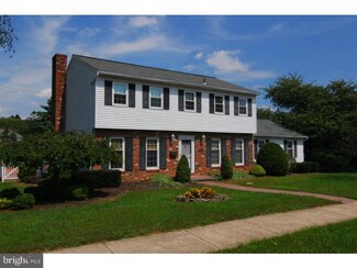903 Snyder Rd, Reading, PA 19609