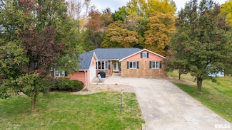 9391 W Darlington Dr, Mapleton, IL 61547