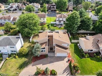 26 Benjamin Dr, Springfield, NJ 07081