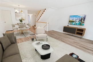 1890 S Cochran Ave Unit 19, Los Angeles, CA 90019