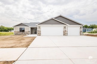 9172 Bullfrog Dr, Manhattan, KS 66502