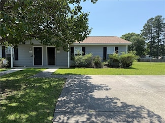 203 Centipede Ln, Raeford, NC 28376