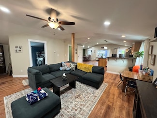 299 Railroad St, Littleton, NH 03561