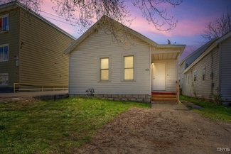 820 Kirkpatrick St, Syracuse, NY 13208