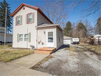 110 High St, Washingtonville, OH 44490
