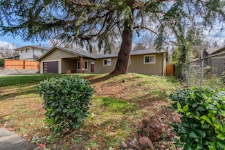 1808 E Jackson St, Medford, OR 97504