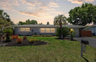 13880 Dominica Dr, Seminole, FL 33776