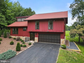 1396 Winter Camp Trail, Hedgesville, WV 25427