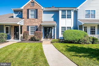 2 Stuyvesant Ct, Hightstown, NJ 08520